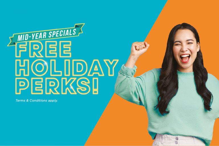 Love Freebies? Don’t Miss These Free Holiday Perks!